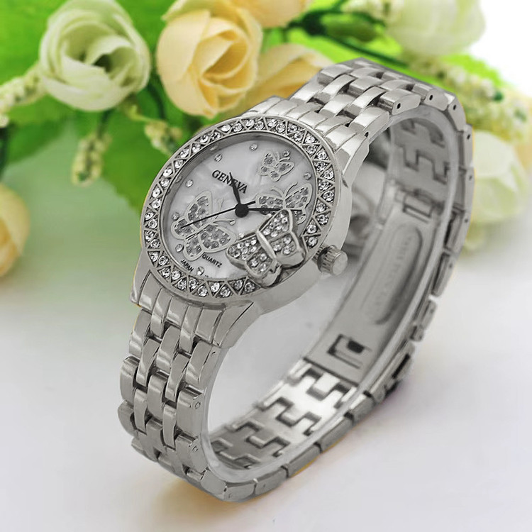 ساعت مچی عقربه ای زنانه مدل پروانه لوکس کد LOX-N1