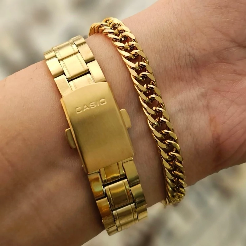 ساعت ست مردونه و زنونه کاسیو casio طلایی صفحه مشکی با دستبند و حلقه ارسال رایگان