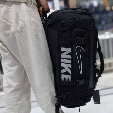 ساک ورزشی NIKE.سه حالته جهت سهولت استفاده برای افراد