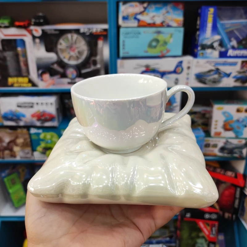 فنجان نعلبکی بالشتی طرح مرمر