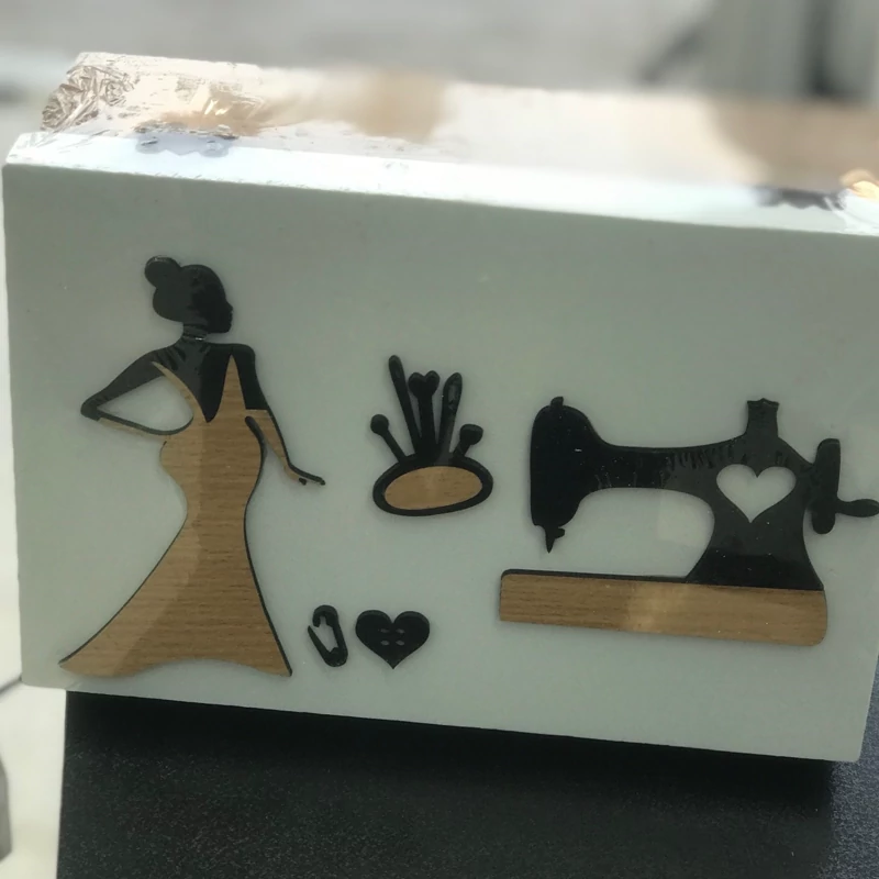 جعبه خیاطی و دارو صندوقی چوبی(نظم دهنده خیاطی و دارو )
