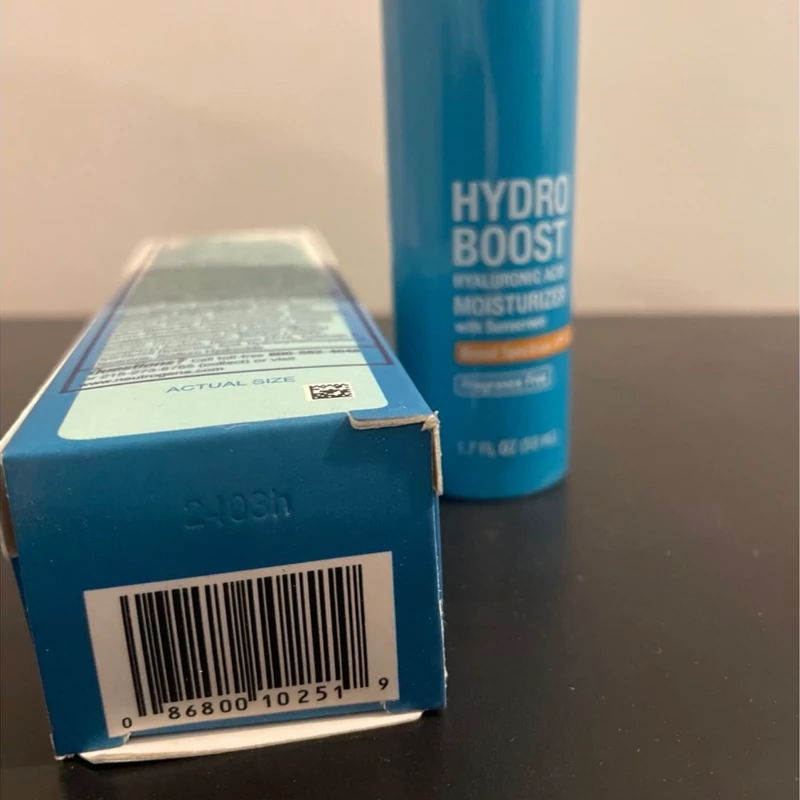 کرم ضد آفتاب و مرطوب کننده هیالورونیک اسید نوتروژینا Hydro Boost