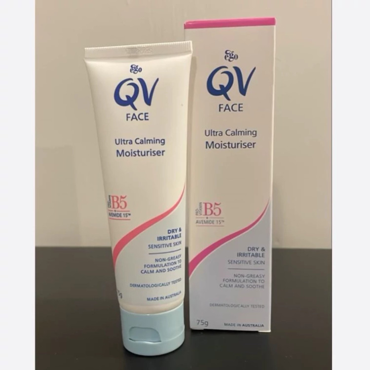 مرطوب کننده و تسکین دهنده قوی QV فاقد چربی