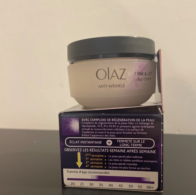 کرم روز ضد چروک و لیفتینگ اولاز Olaz Day Cream SPF15