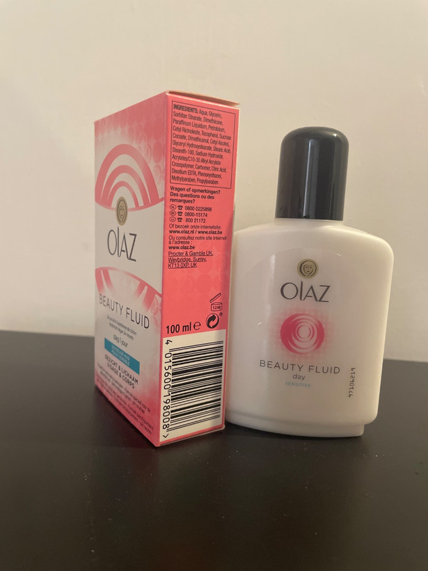 لوسیون آبرسان پوست حساس اولاز Olaz Beauty Fluid