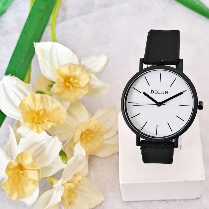 ساعت مچی عقربه ای دخترانه بولون مدل خطی S