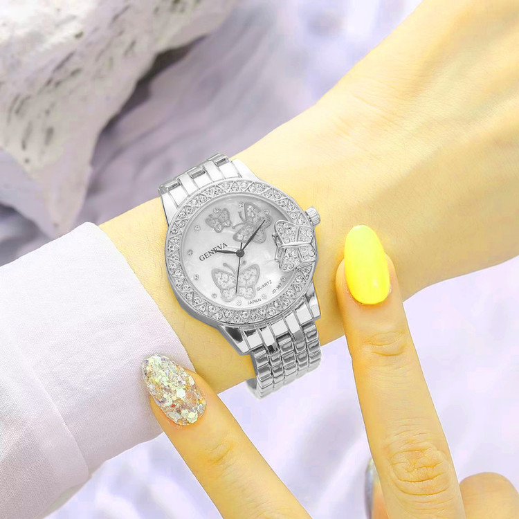 ساعت مچی عقربه ای زنانه مدل پروانه لوکس کد LOX-N1
