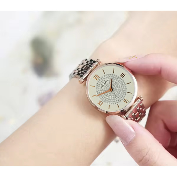 ساعت مچی عقربه ای زنانه مدل یولاکو طرح جواهر کد 2030