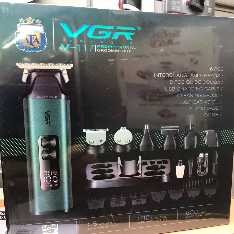 ماشین اصلاح موی صورت و بدن وی جی ار مدل V-117 با تیغه استیل ضد زنگ، شارژی با ظرفیت باتری 800 میلیآمپر ساعت، مقاوم در برابر آب، قابلیت اصلاح خشک و مرطوب و اصلاح با شماره صفر، زمان استفاده 100 دقیقه پس از شارژ کامل