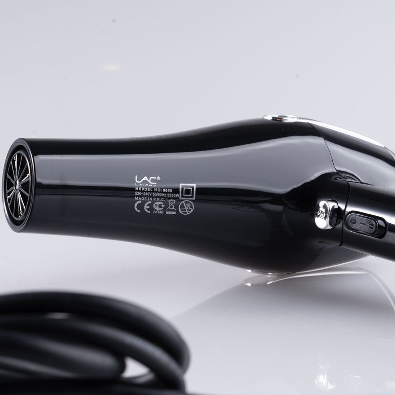 سشوار حرفهای 2200 وات لایچی مدل L-9050، موتور AC، وزن 990 گرم، المنت فلز، دارای سری متمرکزکننده باریک با ویژگی صافکنندگی، با قابلیت باد سرد