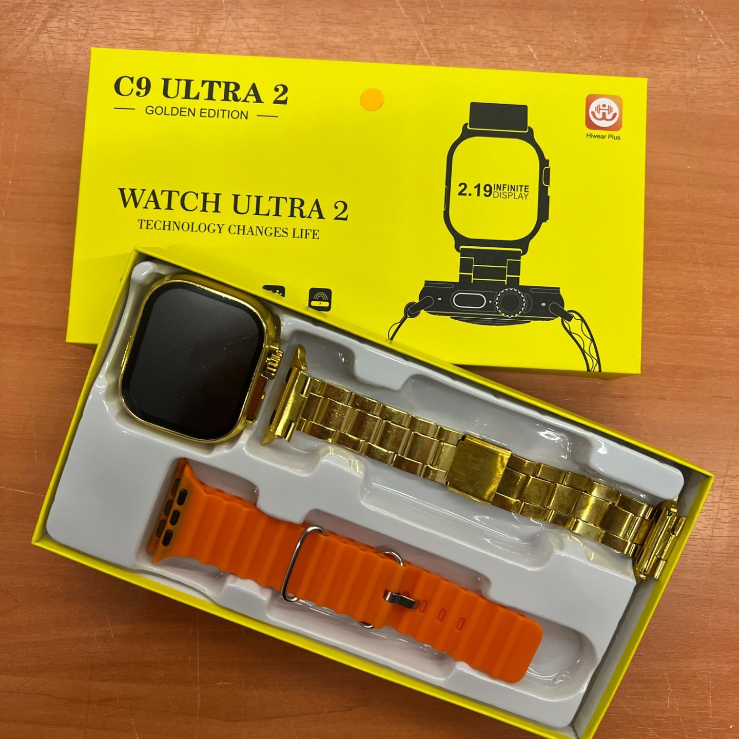 ساعت هوشمند C9 ULTRA 2 با 2 بند اضافه طلایی