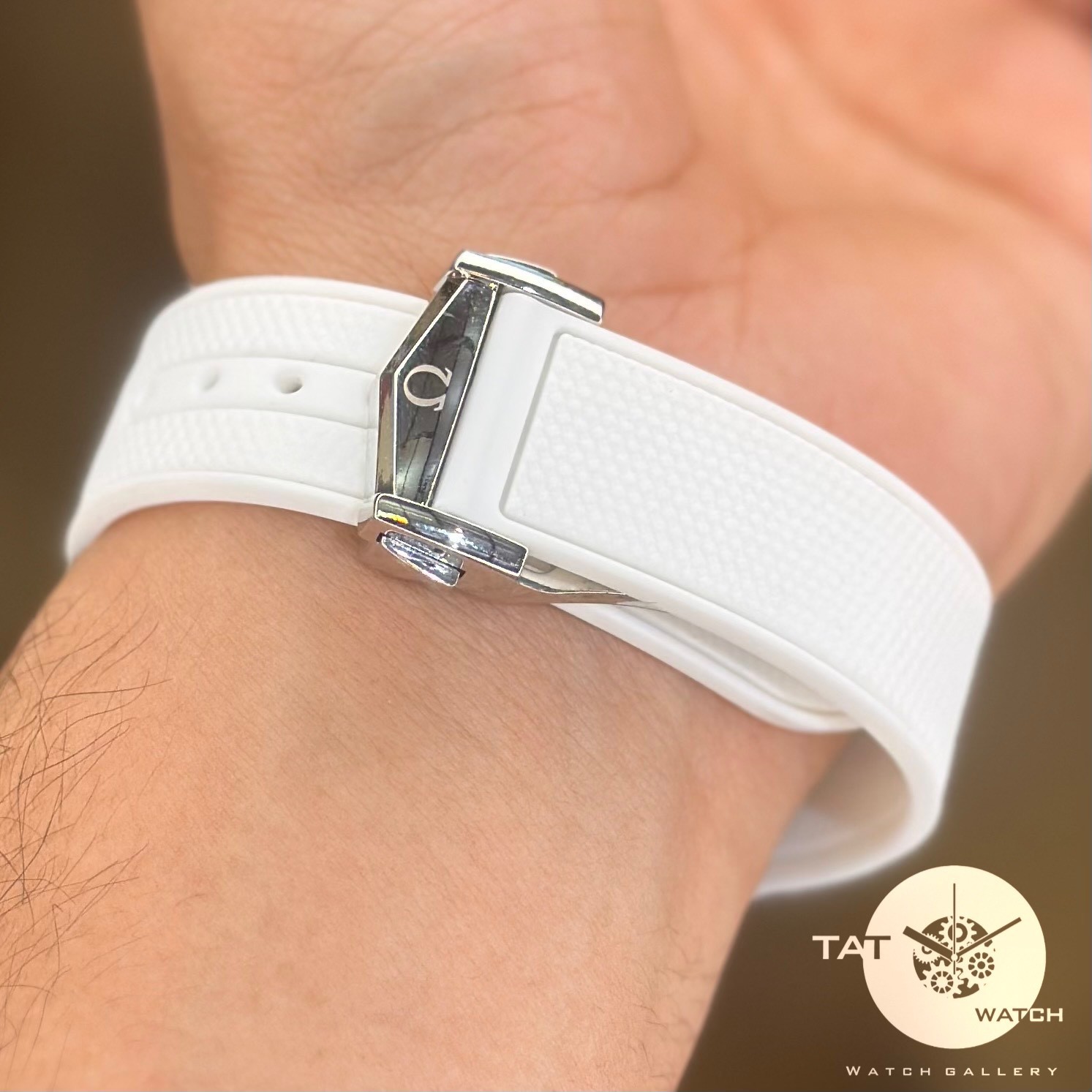 ساعت مردانه زنانه امگا سواچ ماه اسنوپی سفید Moon بند رابر قفل امگایی سه موتوره کرنو باگارانتی omega swatch ساعت مچی