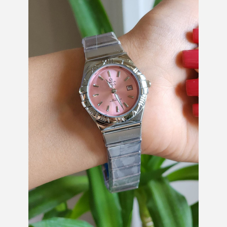 ساعت مچی زنانه امگا اورجینال رنگ ثابت ضداب قفل مخفی بینظیر OMEGA