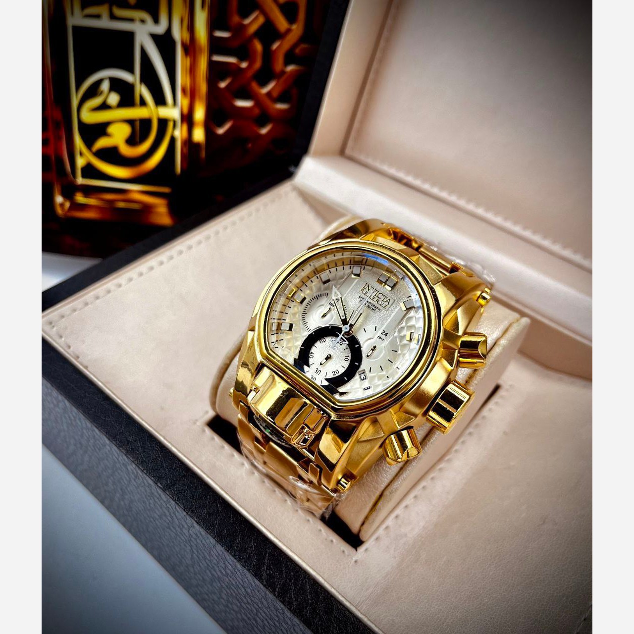 ساعت مچی مردانه اینو یکتا زئوس کرنوگراف Zeus Bolt INVICTA غول سه موتوره فعال اصلی بدنه استیل طلایی کد8686
