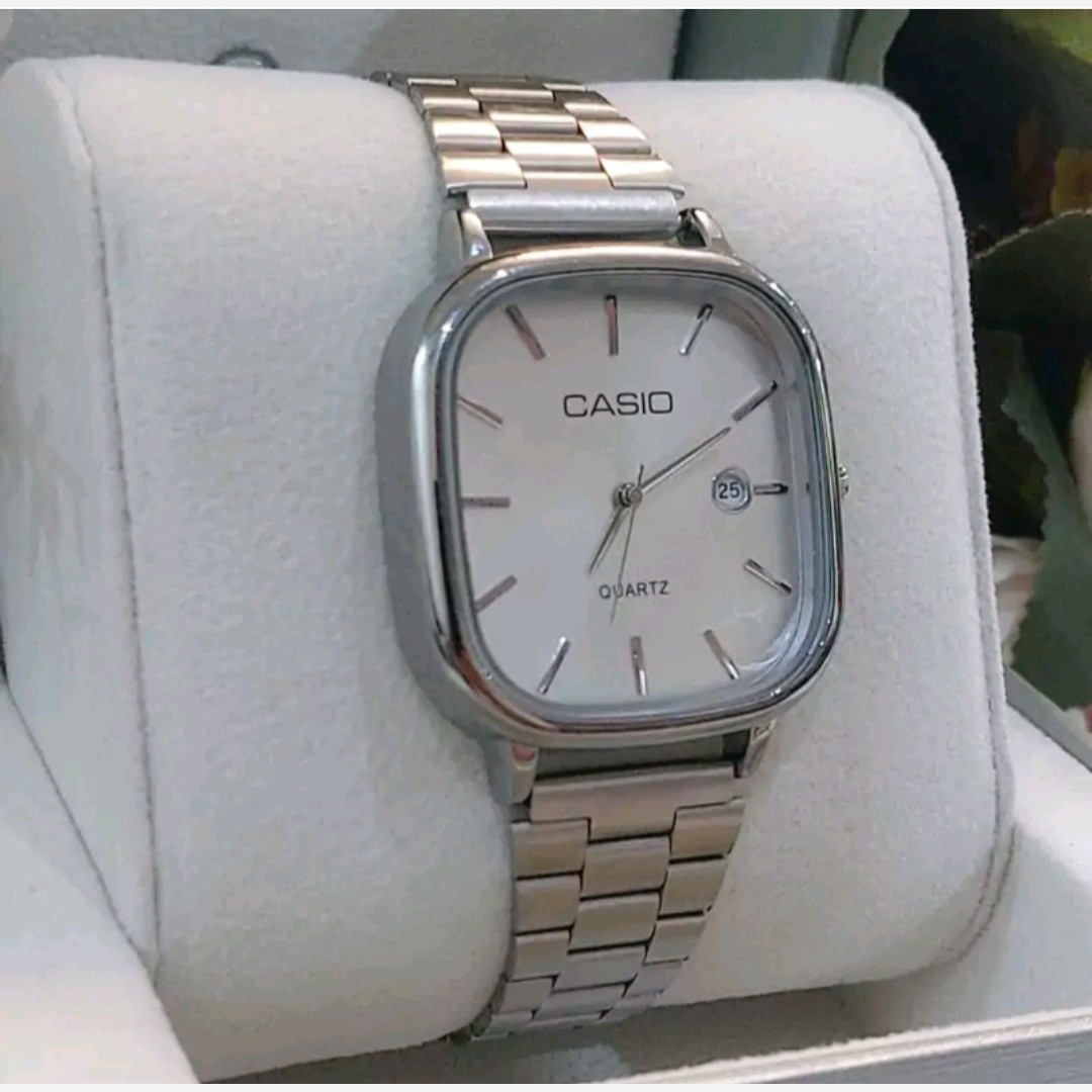 ساعت مچی کاسیو casio اصل ، بند نقره ای صفحه نقره ای ضد آب رنگ ثابت کد 2771