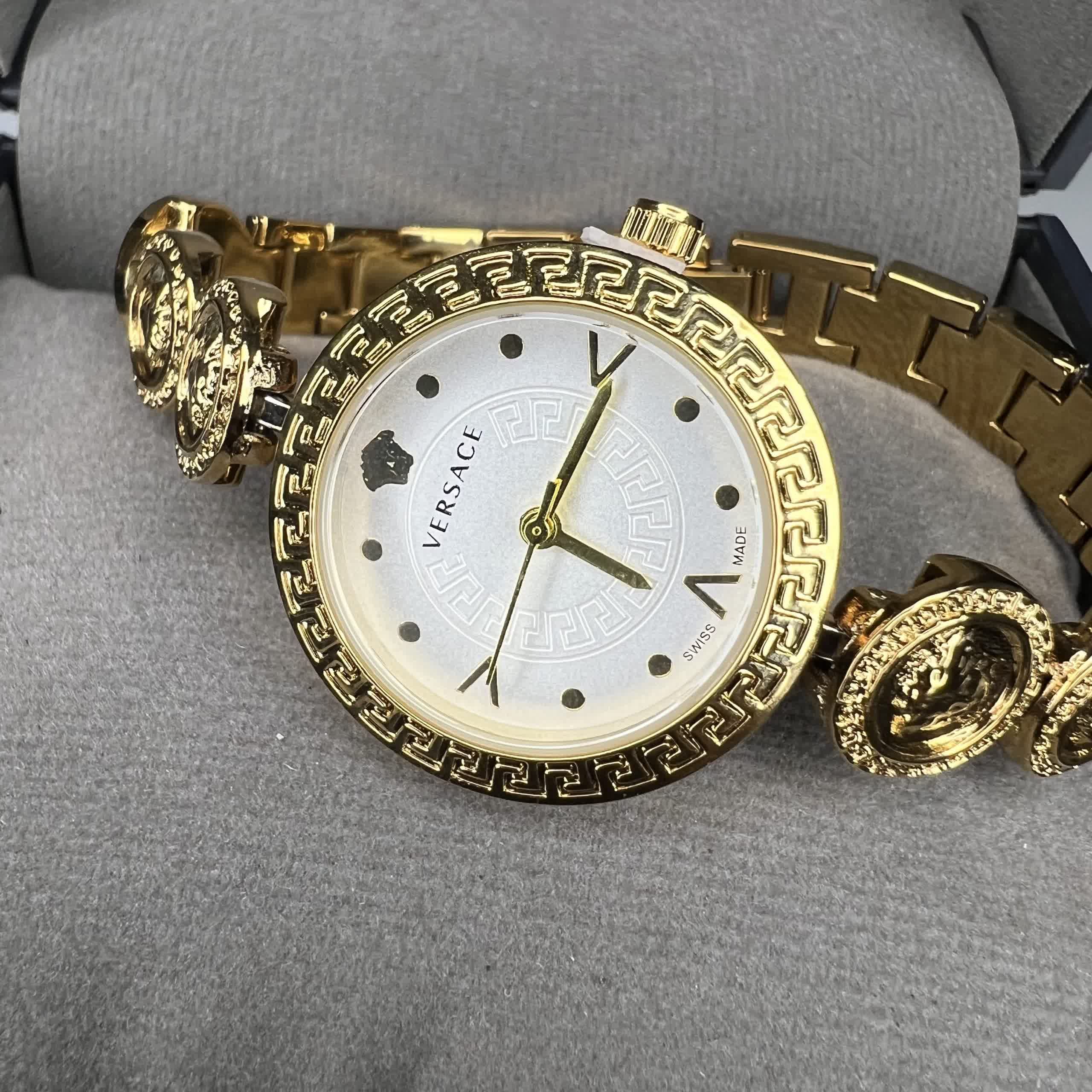ساعت زنانه ورساچه Versace ضد آب