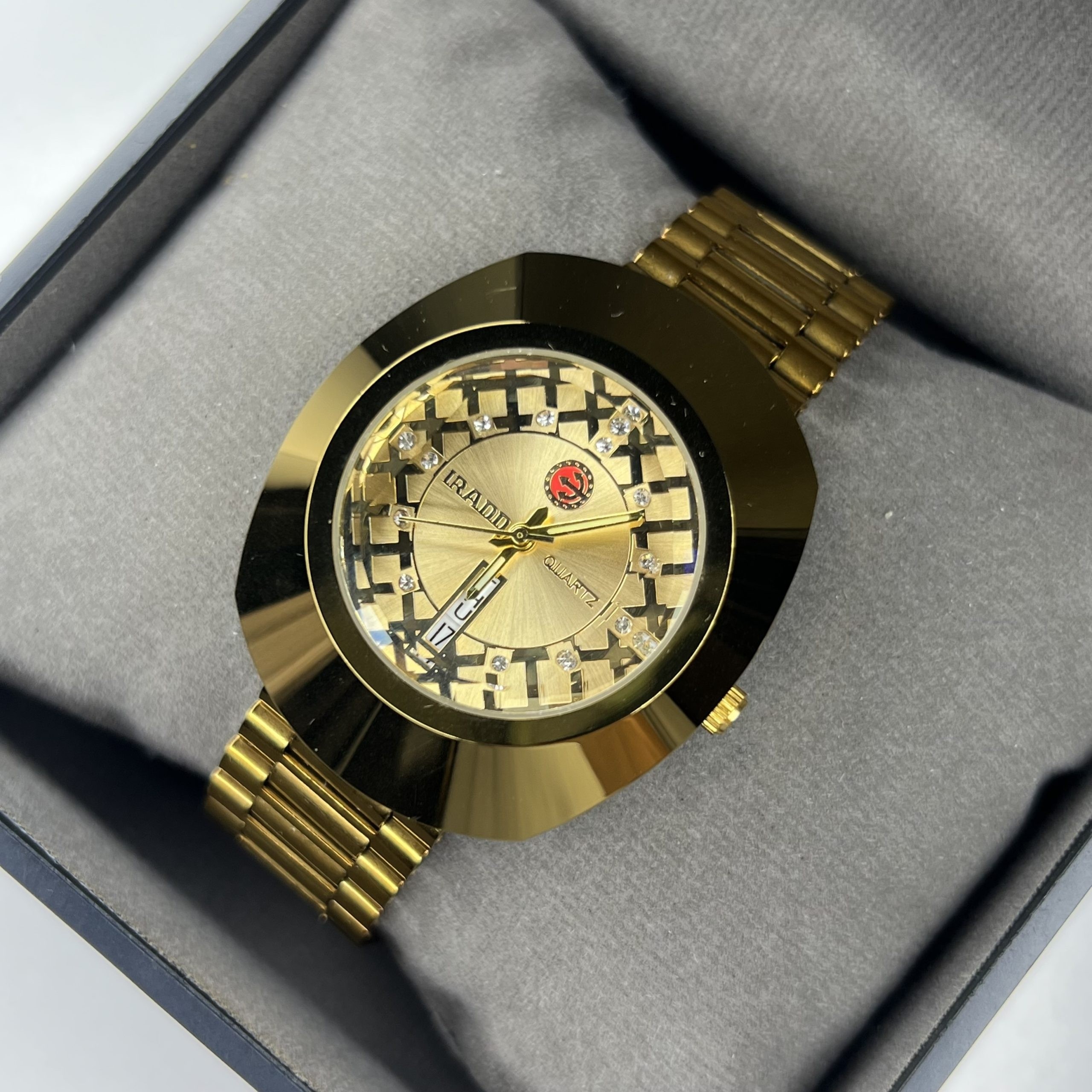 ساعت مردانه رادو Rado طرح اتومات رنگ ثابت