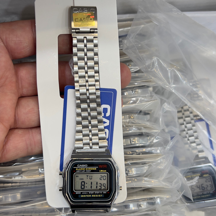 ساعت کاسیو دیجیتالی لیبل طلایی نویس(casio)