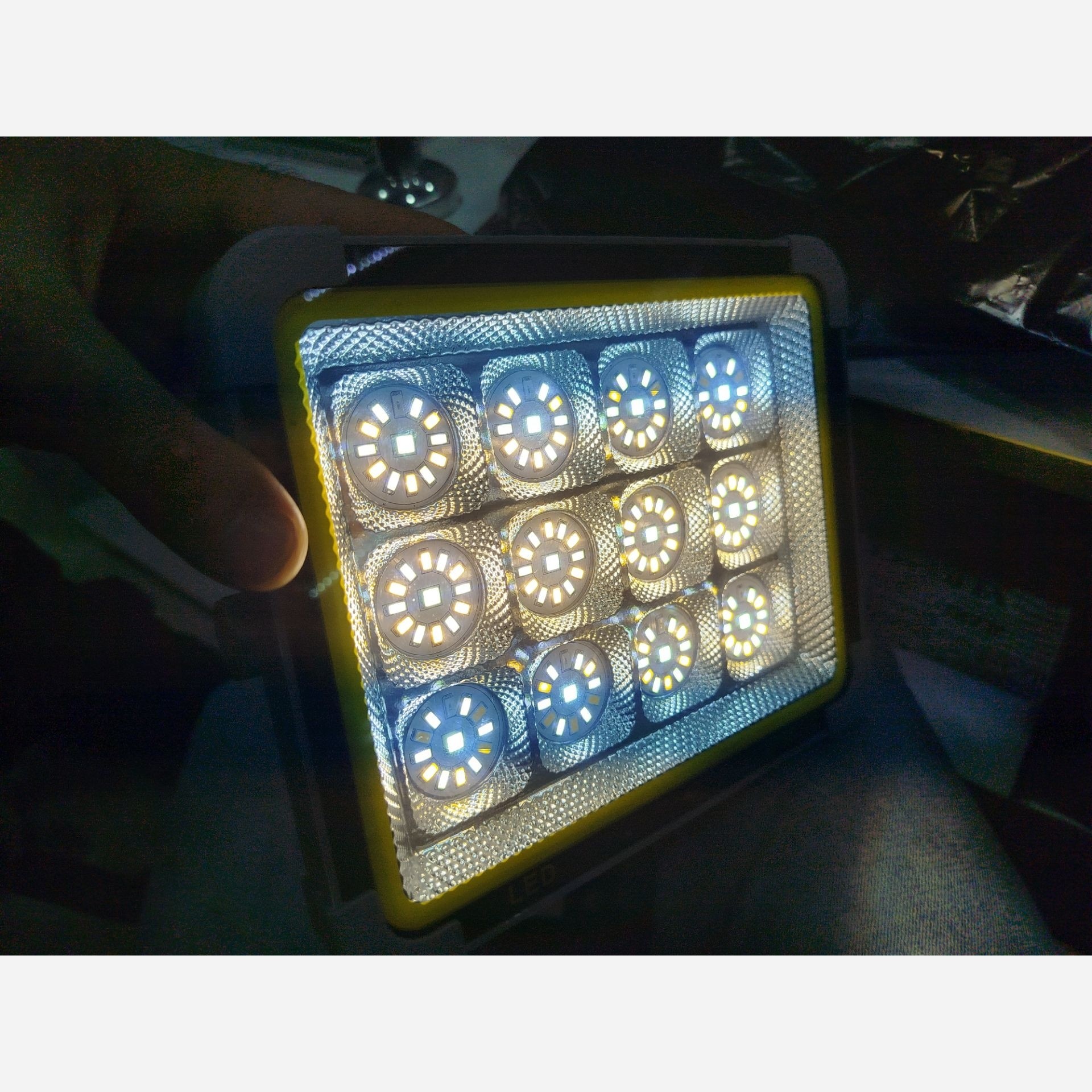 پروژکتور خورشیدی شارژی LED بزرگ 3 باتری اصلی قیمت عالی