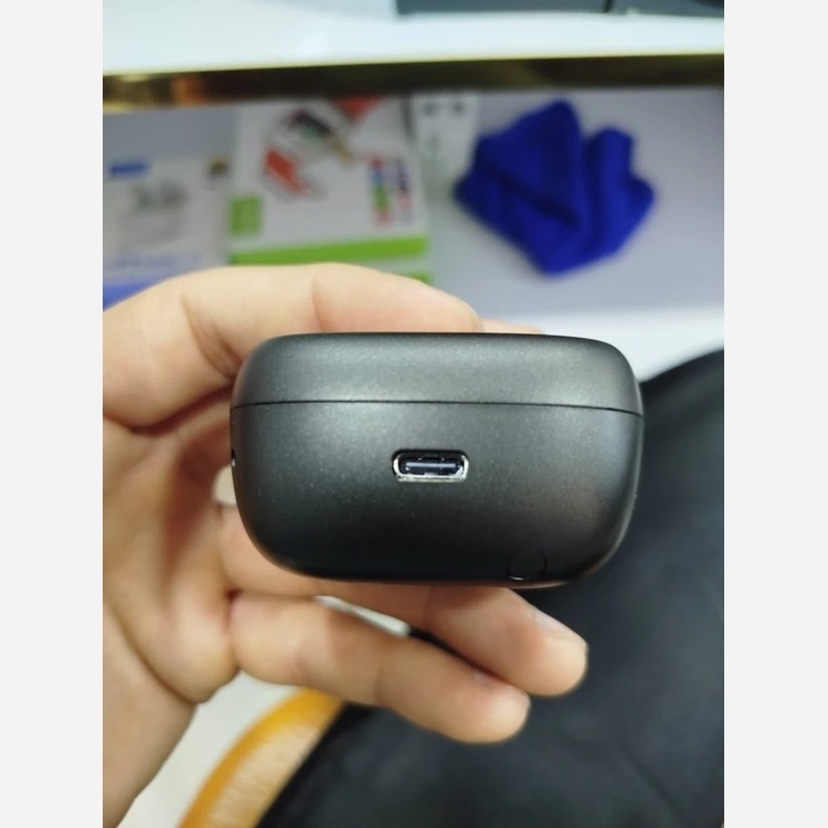 هندزفری بلوتوث ایرپاد JBL Live Beam4 دارای نشانگر لمسی قیمت عالی