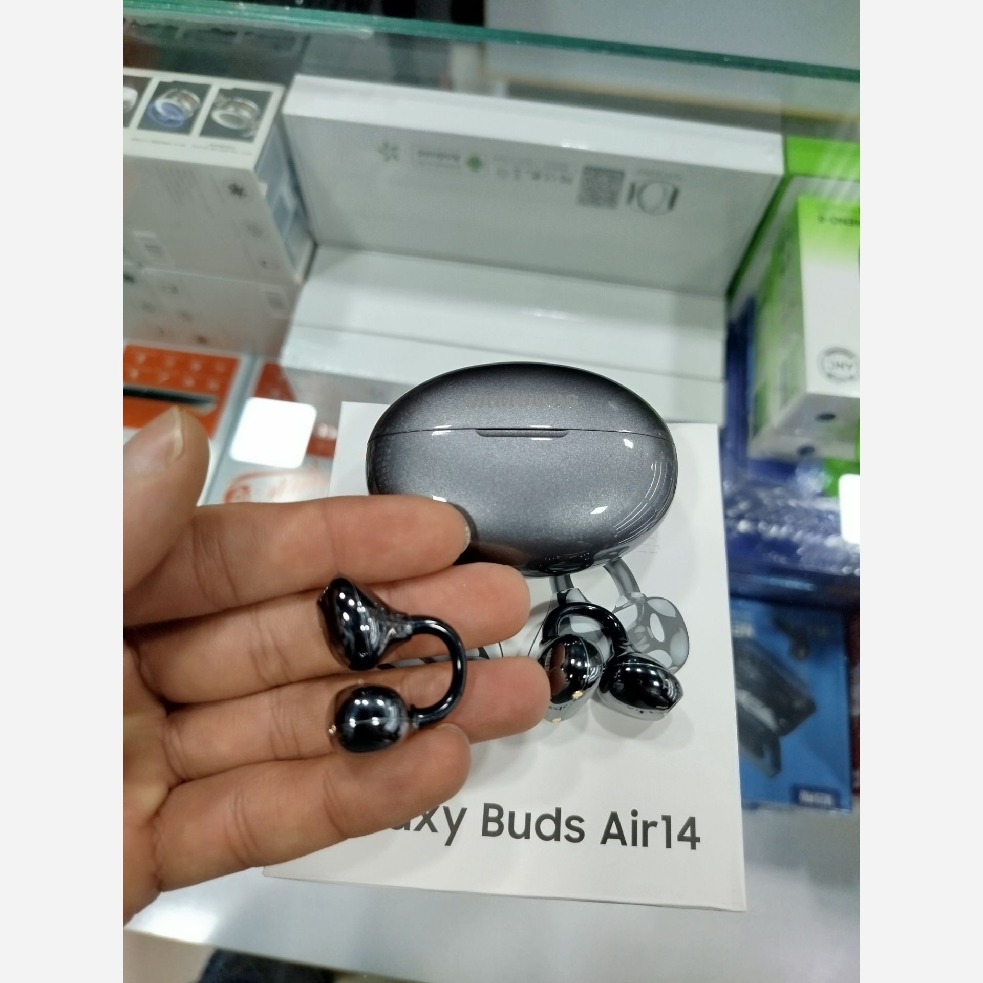 ایرپاد لاله گوش سامسونگ مدل Galaxy Buds Air14 قیمت عالی