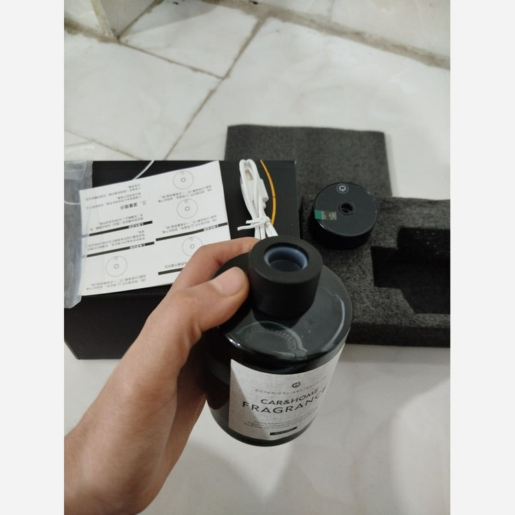 خوشبوکننده هوشمند خودرو و منزل بهمراه عطر قیمت عالی