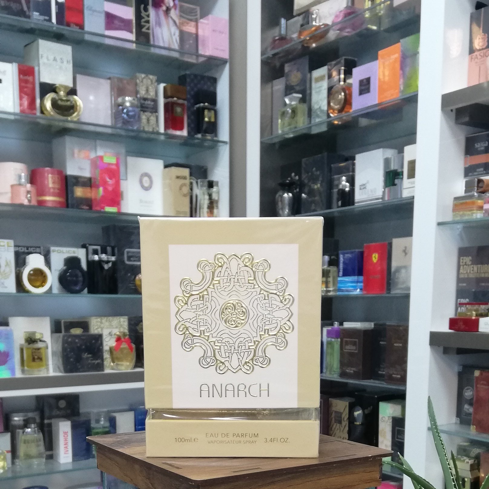 عطر زنانه الحمبرا مدل آنارچ ALHAMBRA ANARCH