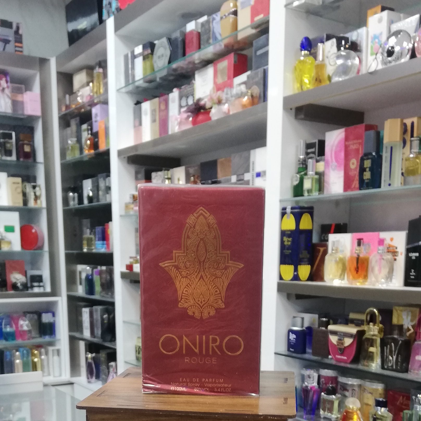 عطر ادکلن فراگرنس ورد اونیرو رژ (Fragrance World Oniro Rouge) Fragrance World Oniro Rouge