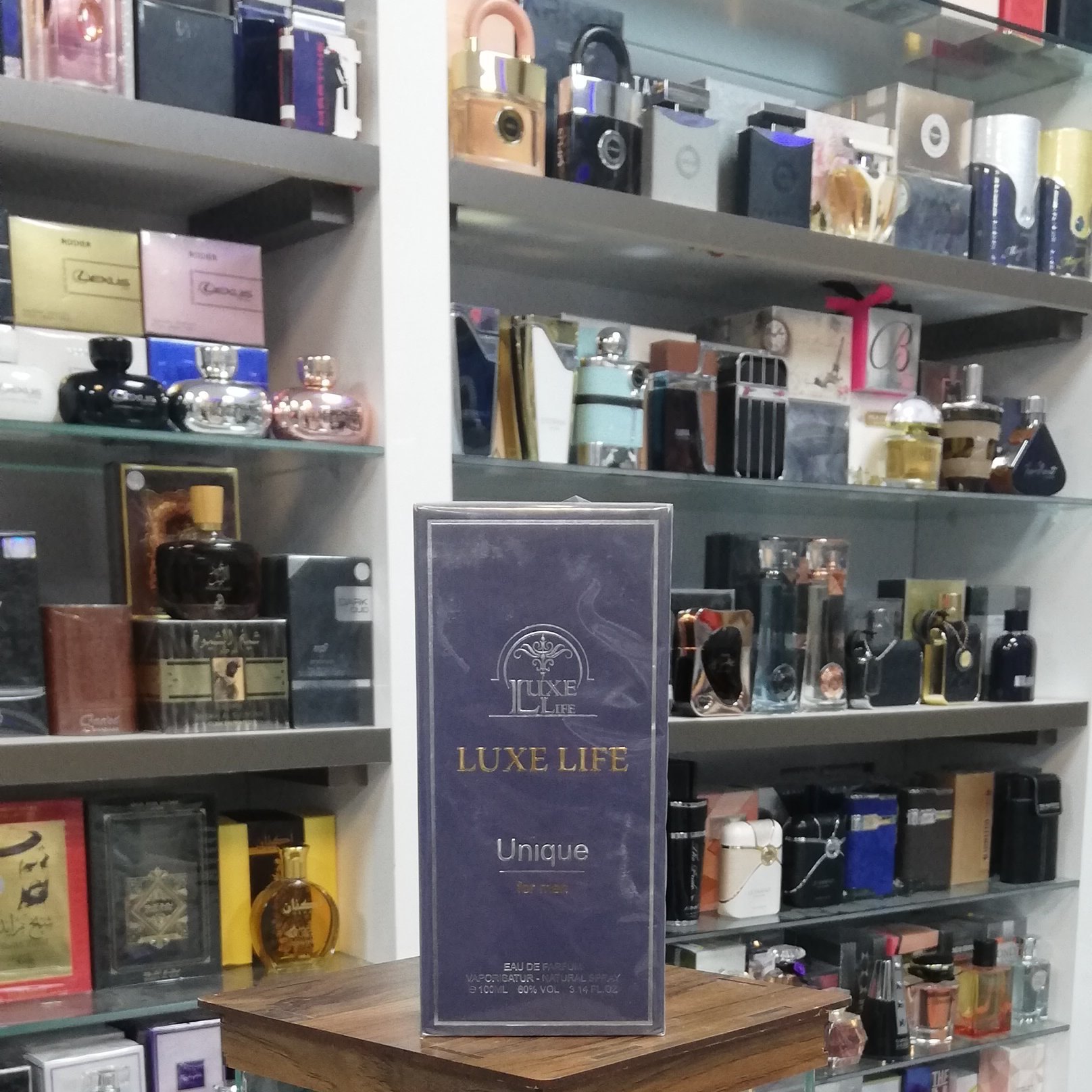 ادکلن مردانه ویوا کریشن لوکس لایف مدل یونیک Viva Creation LUXE LIFE UNIQUE For Men