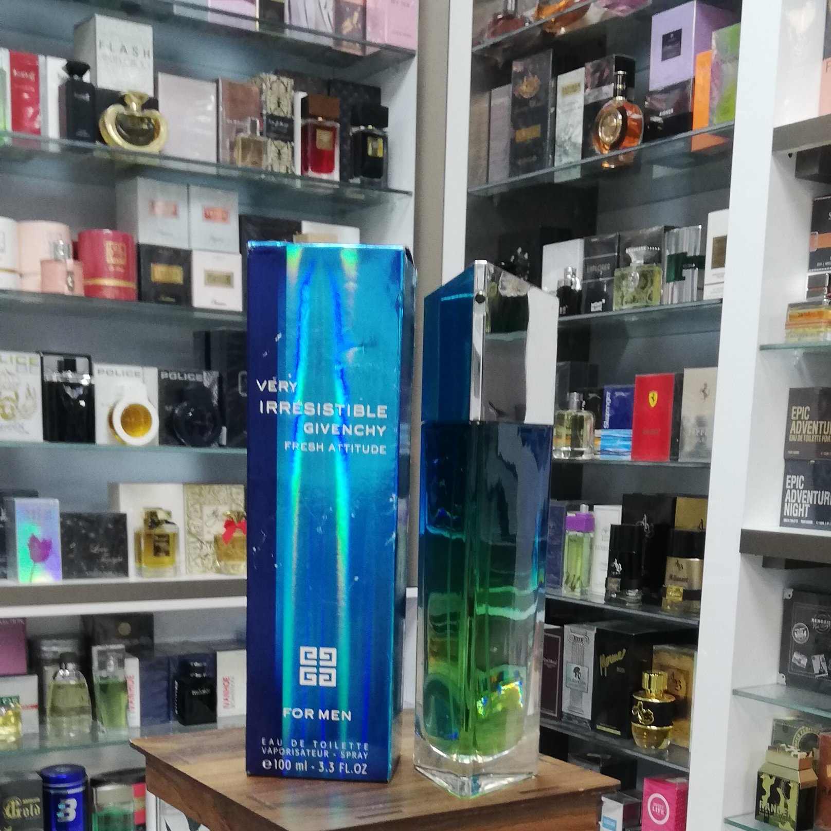 عطر ادکلن جیوانچی وری ایرسیستیبل فرش اتیتود Givenchy Very Irresistible Givenchy Fresh Attitude