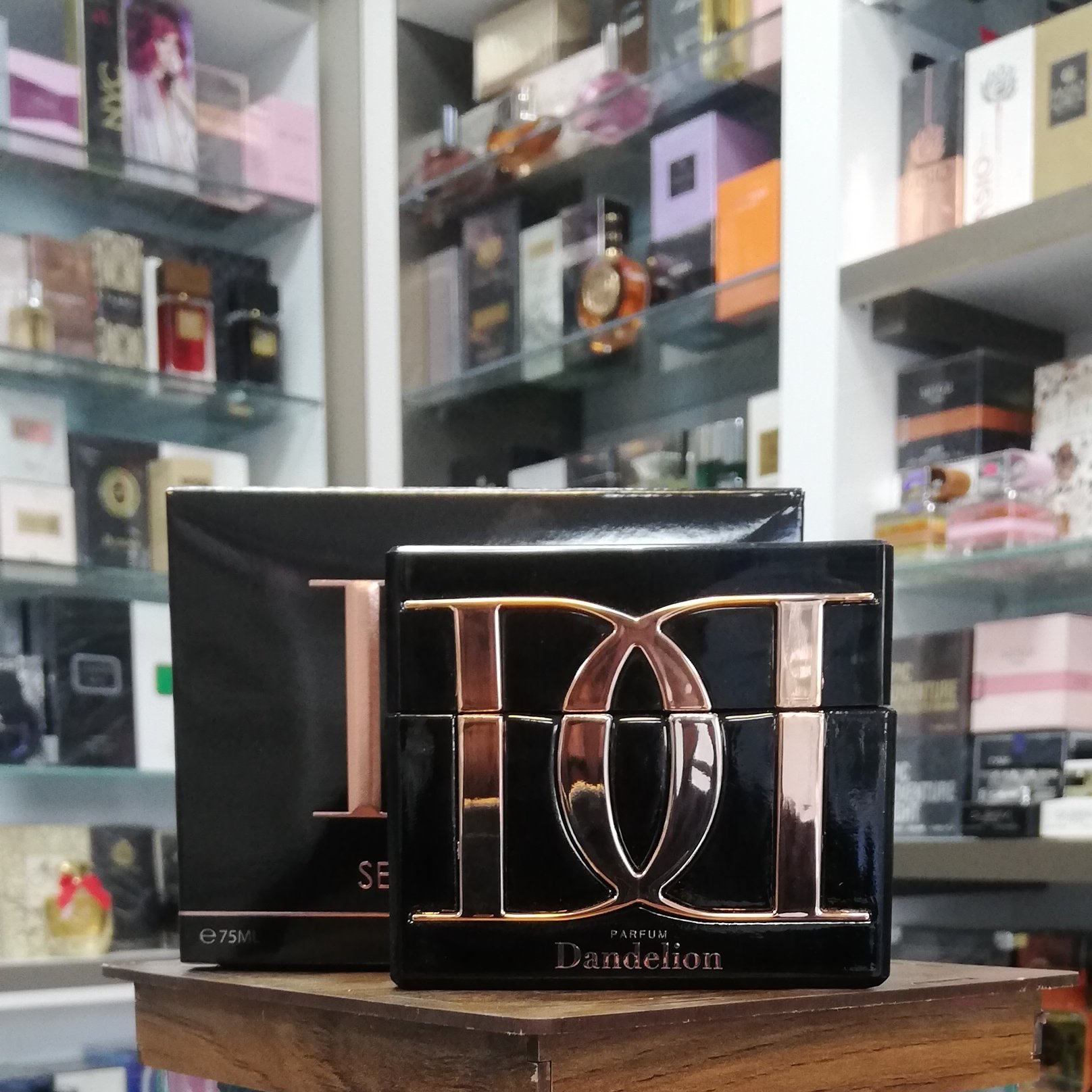 عطر زنانه دندلیون Dandelion مدل Secretive حجم 75 میلی لیتر