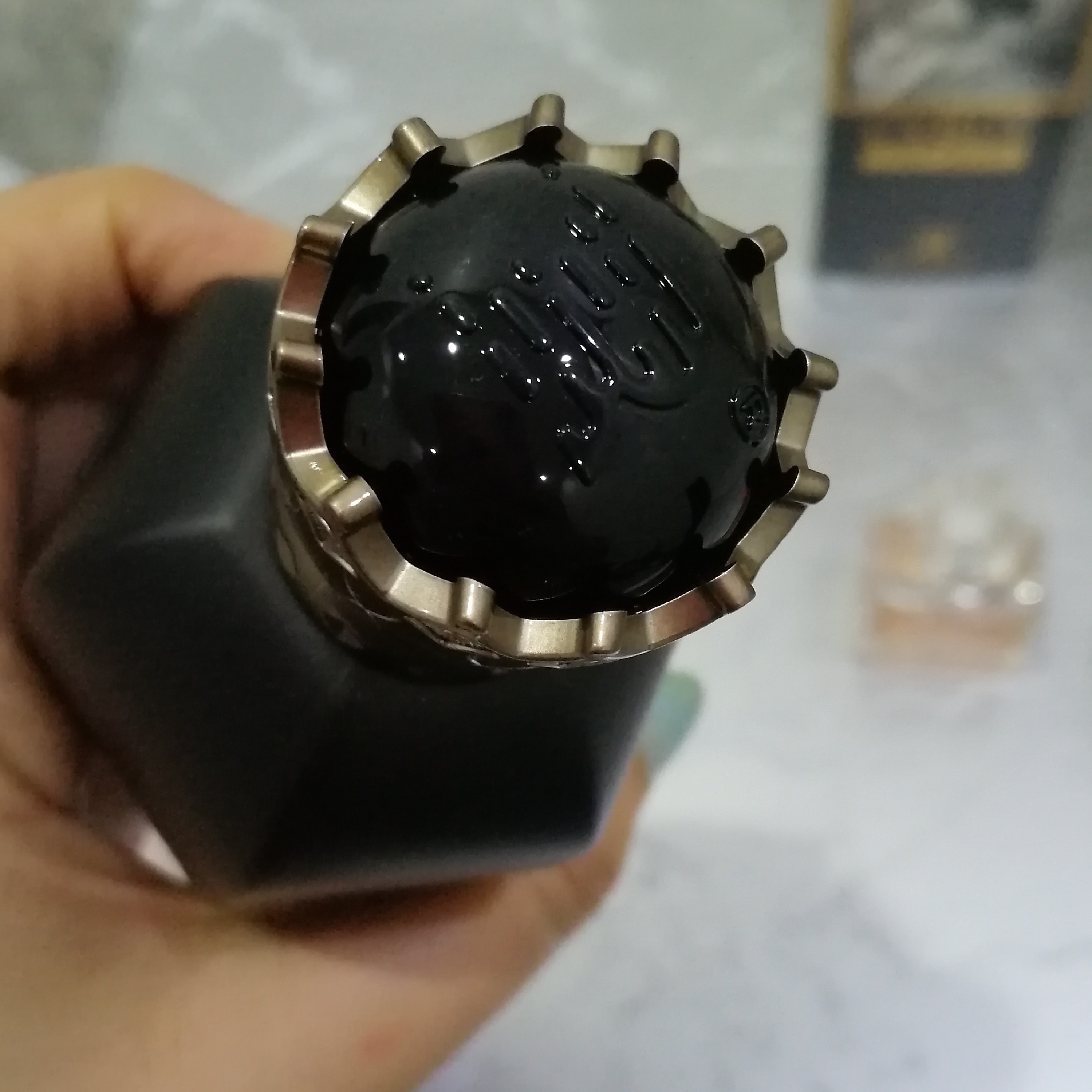 ادکلن کوروش شرکت روونا(تک فروشی به عمده )