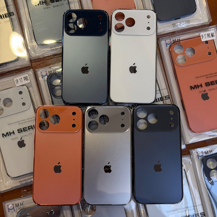 کاور مدل کلاسیک مناسب برای گوشی موبایل اپل iphone 17 Pro Max