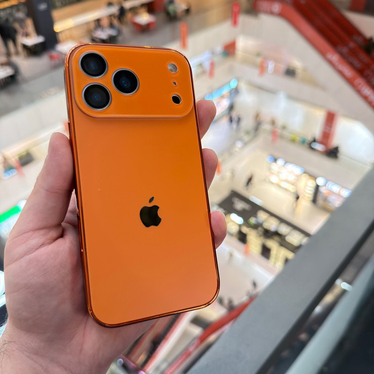 کاور مدل کلاسیک مناسب برای گوشی اپل iphone 15 Pro Max