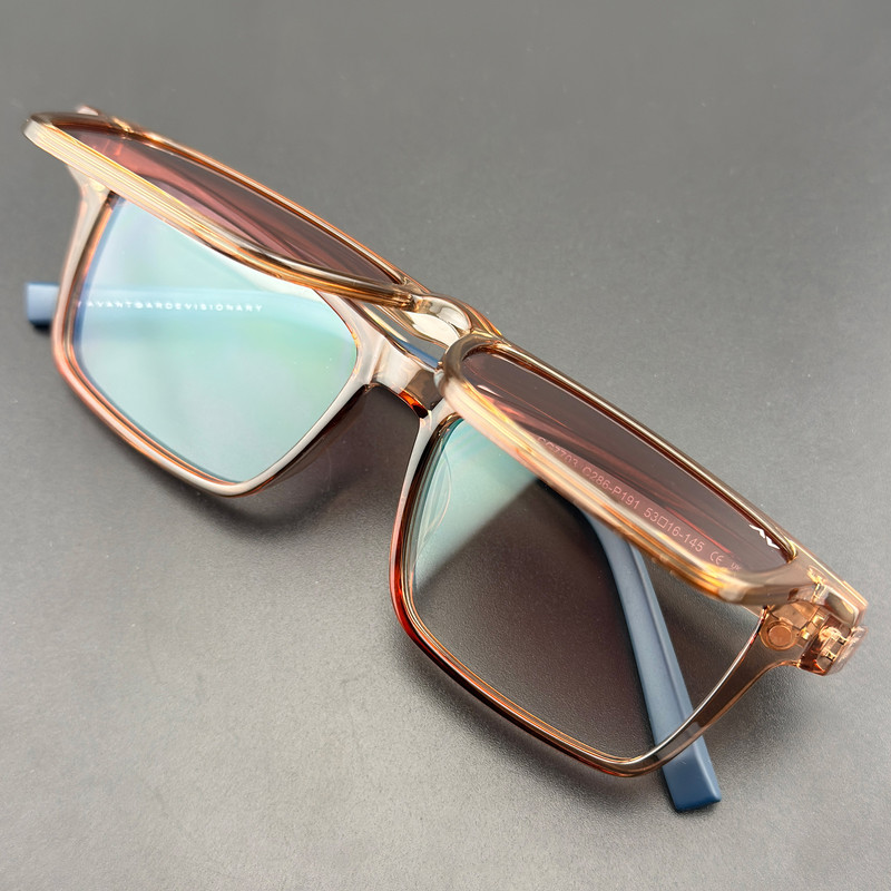فریم عینک طبی آلبرت وگ مدل CG7703C286P191 Polarized Double Switch مناسب برای انواع صورت به همراه کاور آفتابی