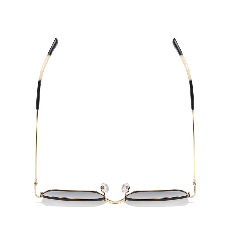 عینک آفتابی چند ضلعی زنانه مدل LS334C02-P194