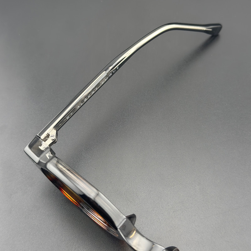 عینک آفتابی فرم خاص آلبرت وگ مدل SZ8207 Tortoise Hunter
