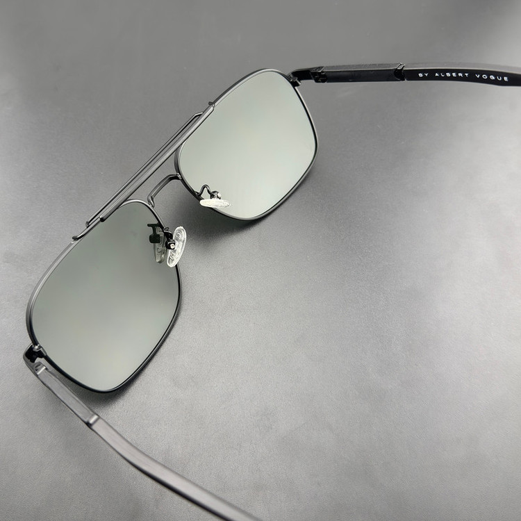 عینک آفتابی خلبانی (Aviator) مردانه آلبرت وگ مدل 6320C04P144 Avantgarde Visionary