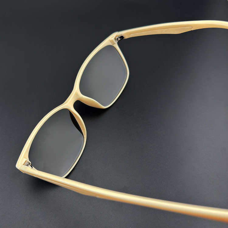 عینک آفتابی مستطیلی مدل TR3349 C185-P01 Polarized Egg Nog