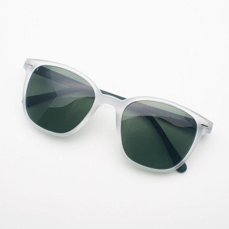 عینک آفتابی ویفرر (Wayfarer) مورل مدل 78057C3POLARIZED