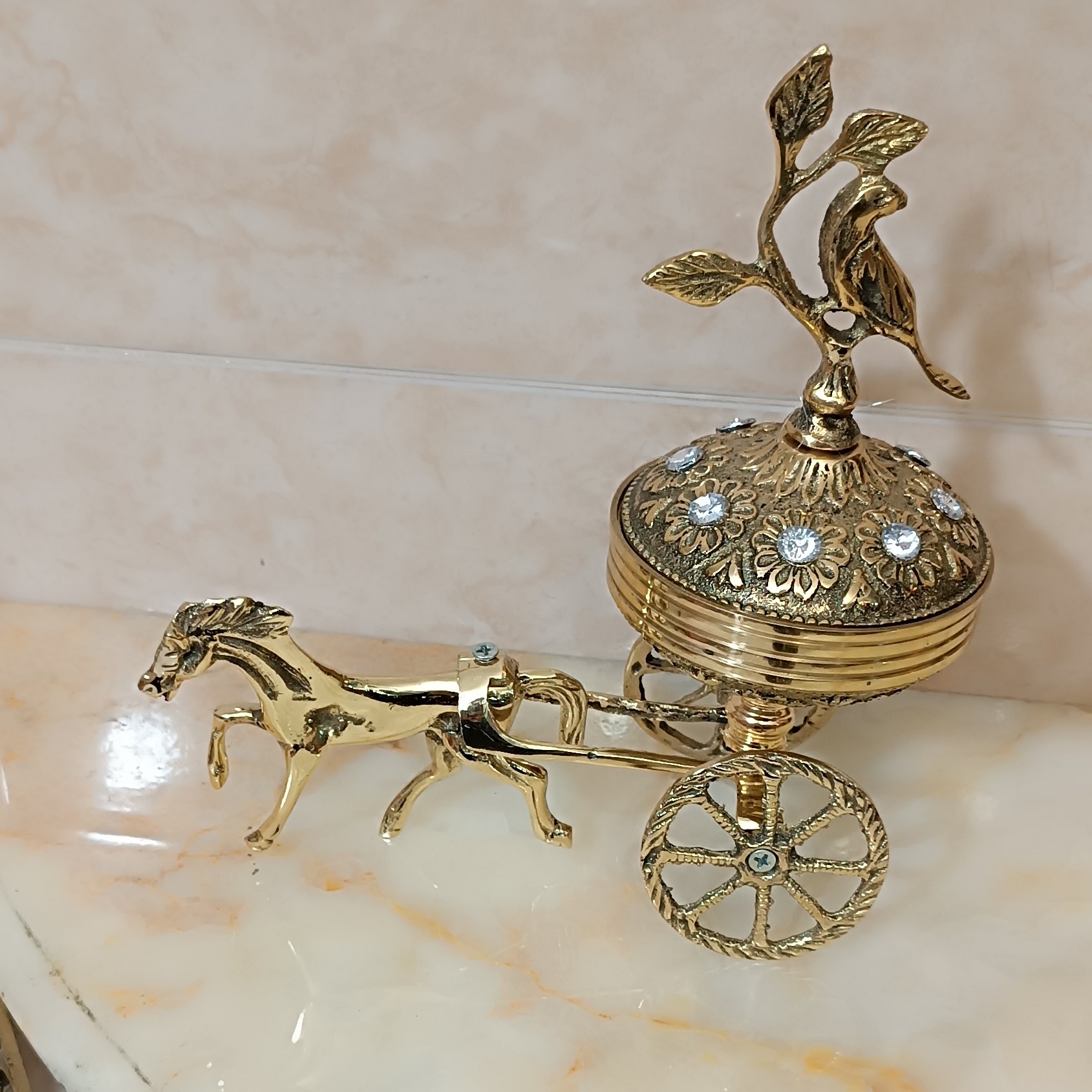 قندان و شکلات خوری برنجی طرح ارابه ای کد 355