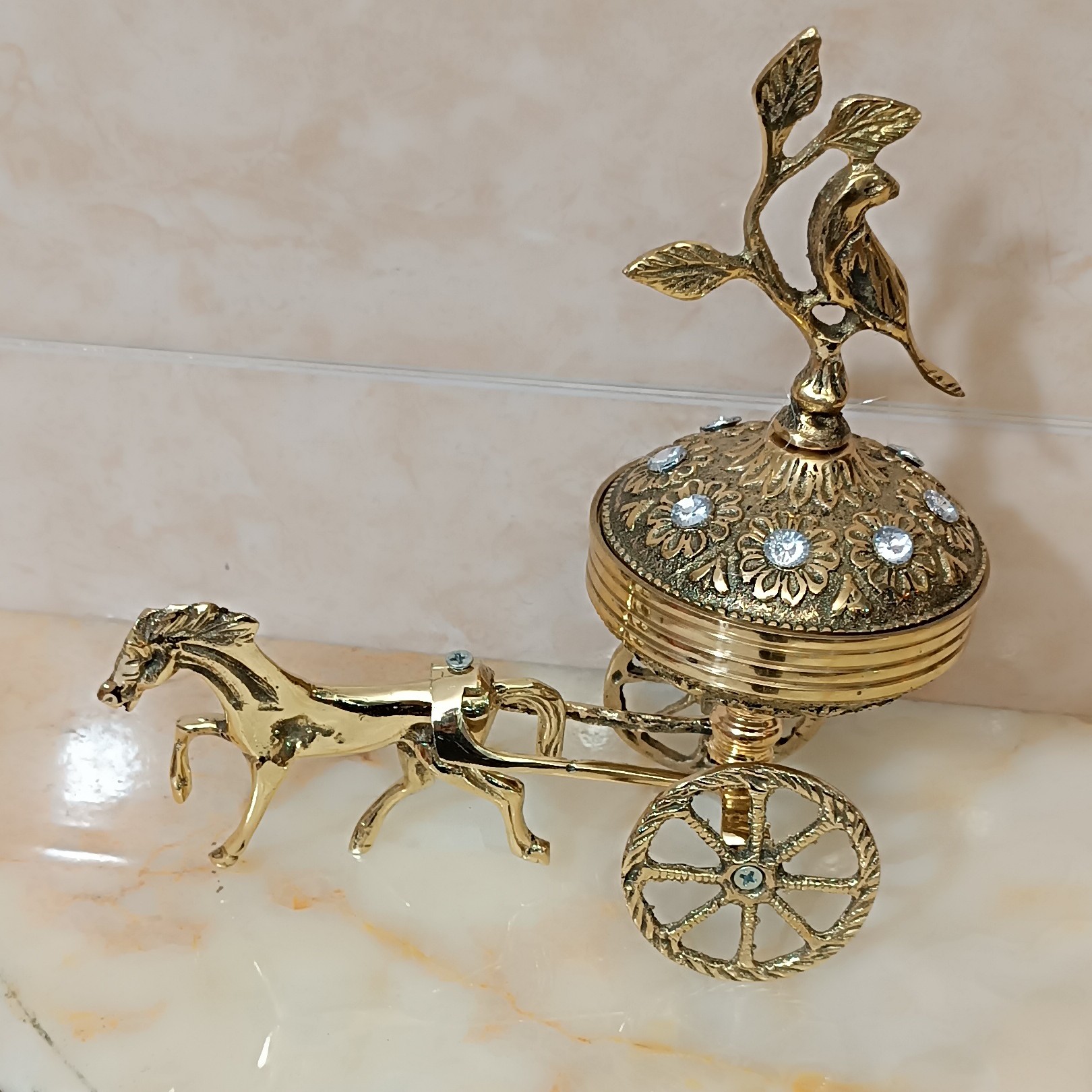 قندان و شکلات خوری برنجی طرح ارابه ای کد 355