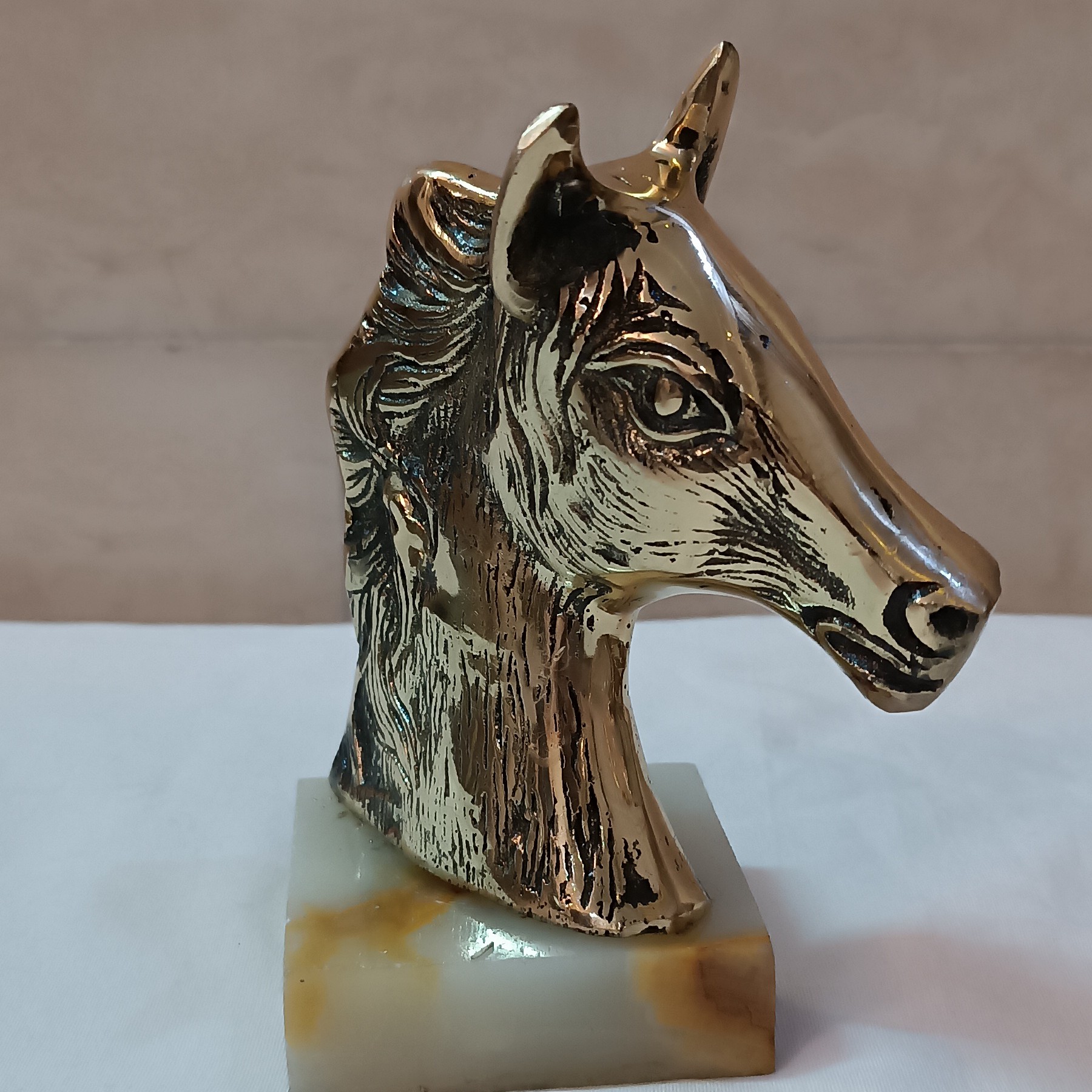 مجسمه برنجی و تزیینی و دکوری حیوانات طرح کله اسب کد 287(مجسمه برنزی)