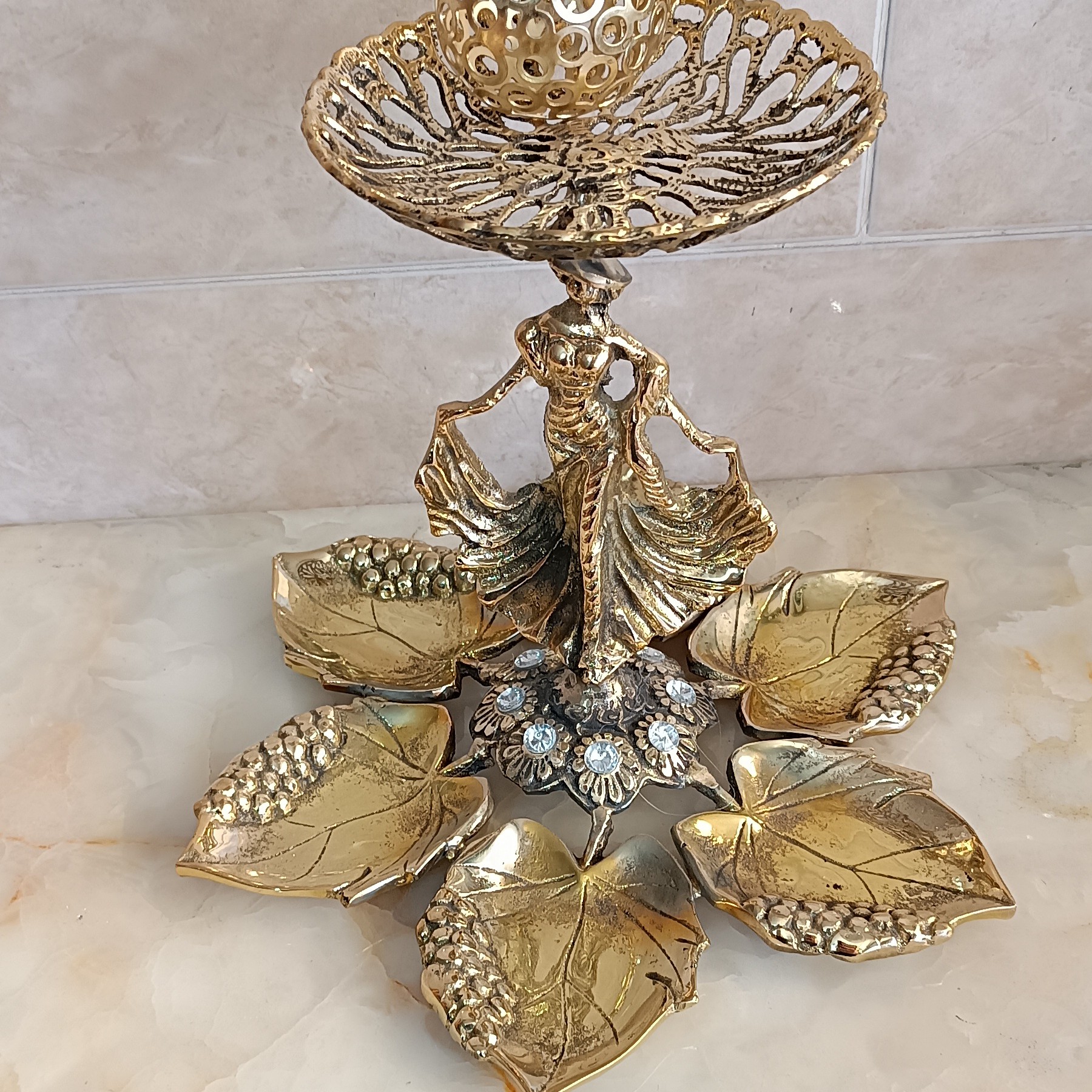 هفت سین برنجی بانو ،هفت سین برنجی برگ،به همراه جای سبزه (اردوخوری) کد 215