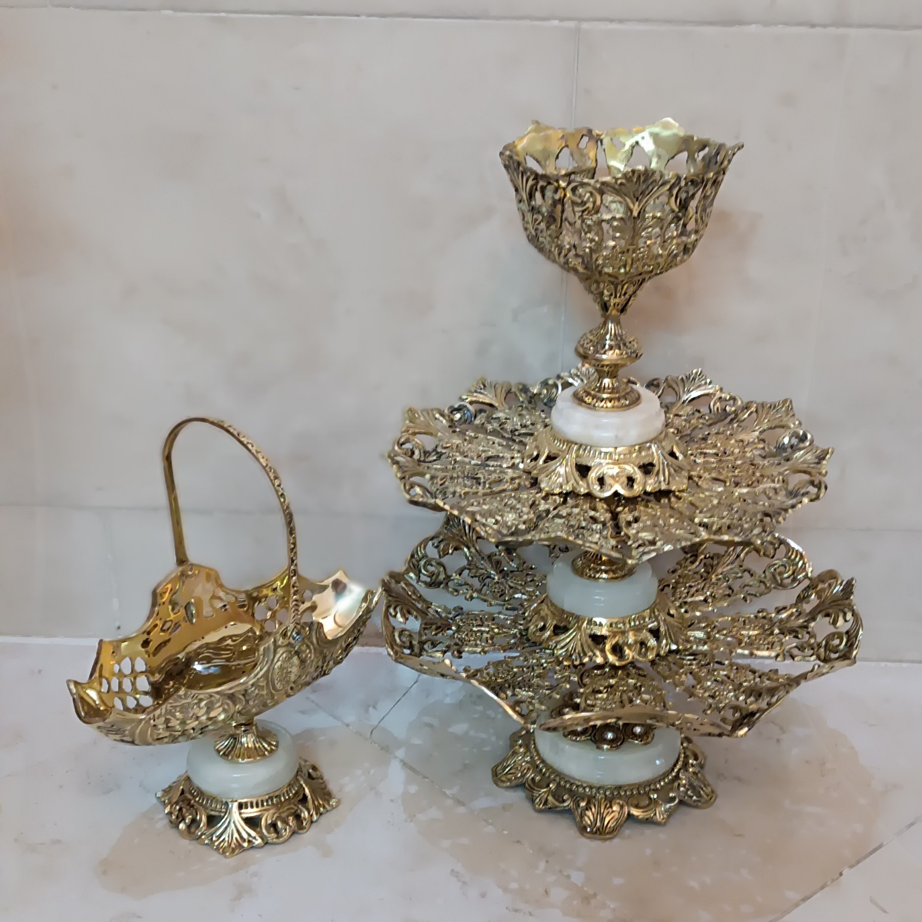 سرویس پذیرایی 4تیکه برنجی پایه سنگی کد 256(سرویس پذیرایی برنزی)