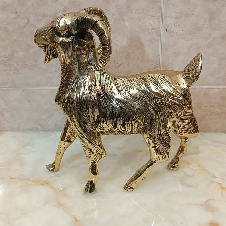 مجسمه برنجی و دکوری حیوانات طرح بز سایز بزرگ(برنزی)کد 180