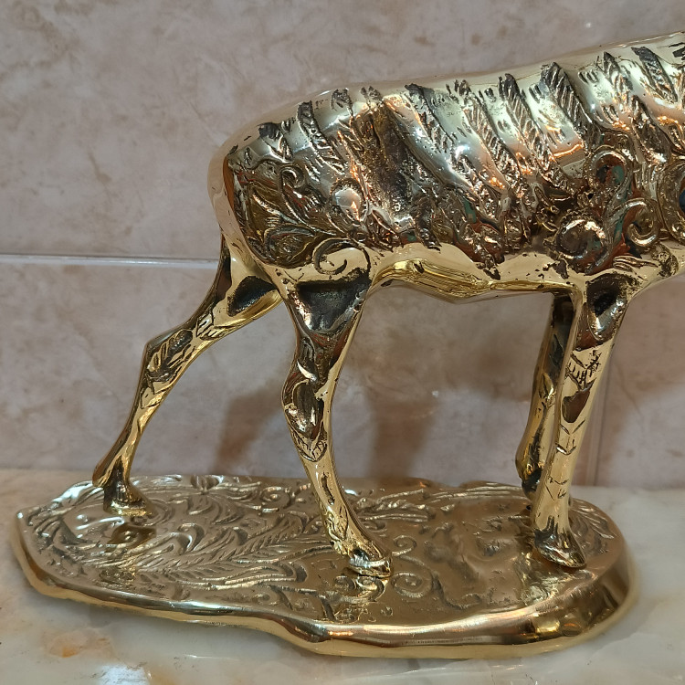 مجسمه برنجی و دکوری حیوانات طرح گوزن (برنزی)کد183