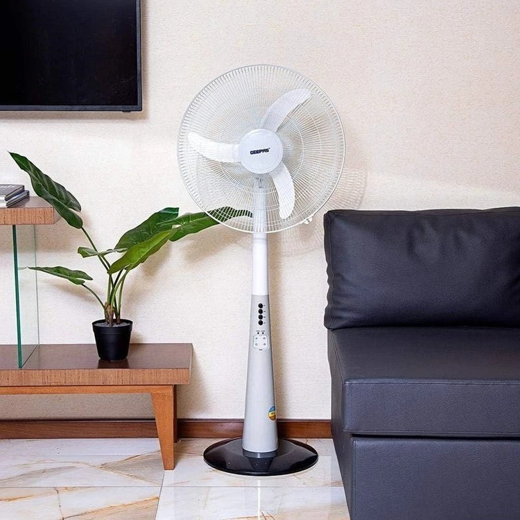 پنکه ایستاده شارژی جیپاس مدل GF9385 با چراغهای LED