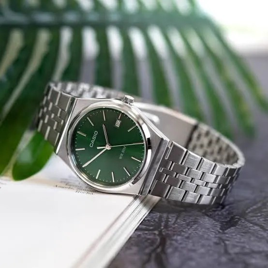 ساعت مچی کاسیو گادفادر casio استیل اولدمانی مردانه رنگ ثابت درجه یک صفحه سبز سلطنتی