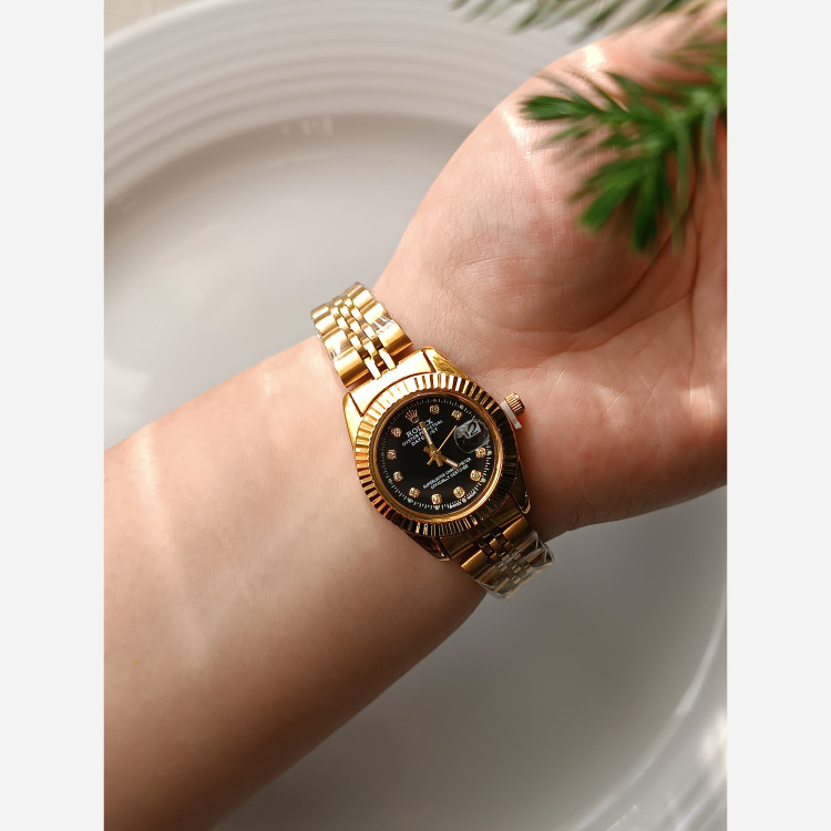 ساعت زنانه رولکس طلایی رنگ ثابت قفل تاجدار